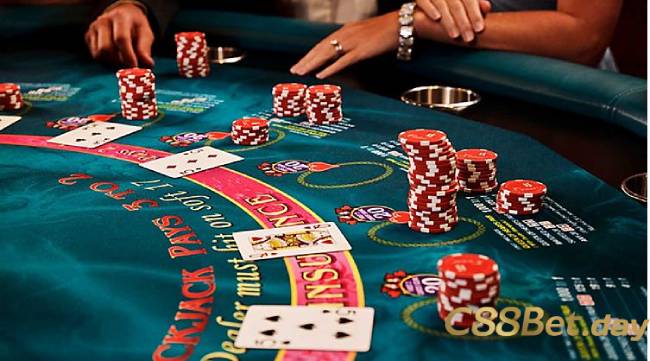 Luật chơi của Blackjack đơn giản cho các anh em tân thủ 3 Luật chơi của Blackjack tổ chức bàn chơi